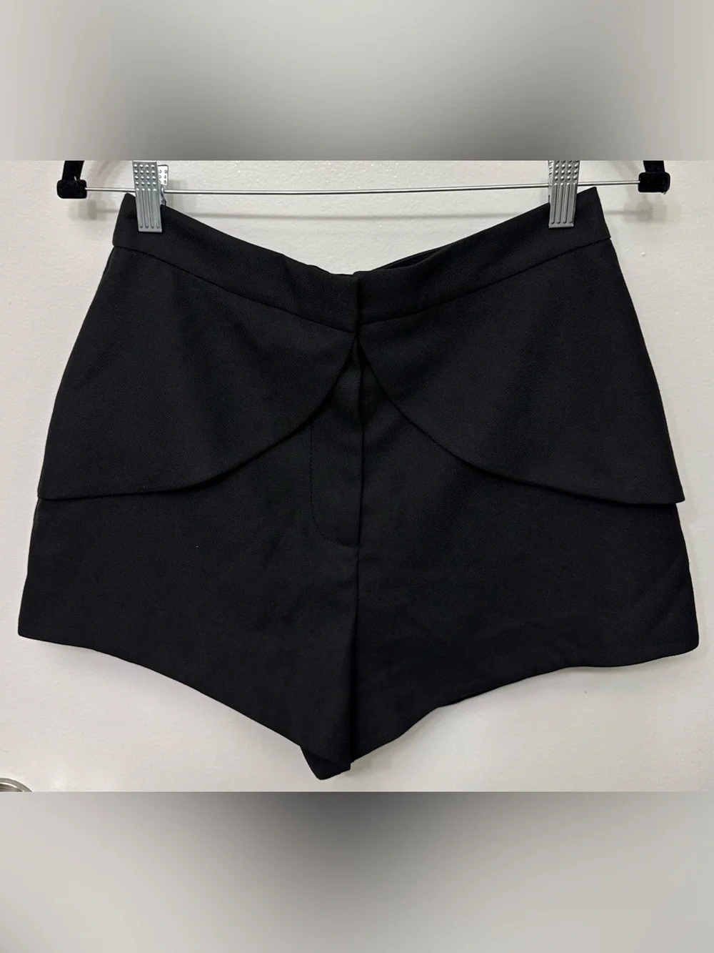 EUC Alexis Lennix Shorts | Designer Tailored High Rise Shorts - Picture 5 of 7